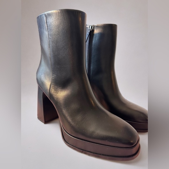 NEW Women's Alyx Stylish Ankle Boot Leather Comfortable Fit Size (41) 10-10.5 - Picture 2 of 15